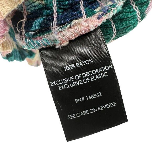 Torrid Top Size 2 US 2X Tropical Leaf Pattern Off The Shoulder Ruffle Pink Green - Picture 7 of 7